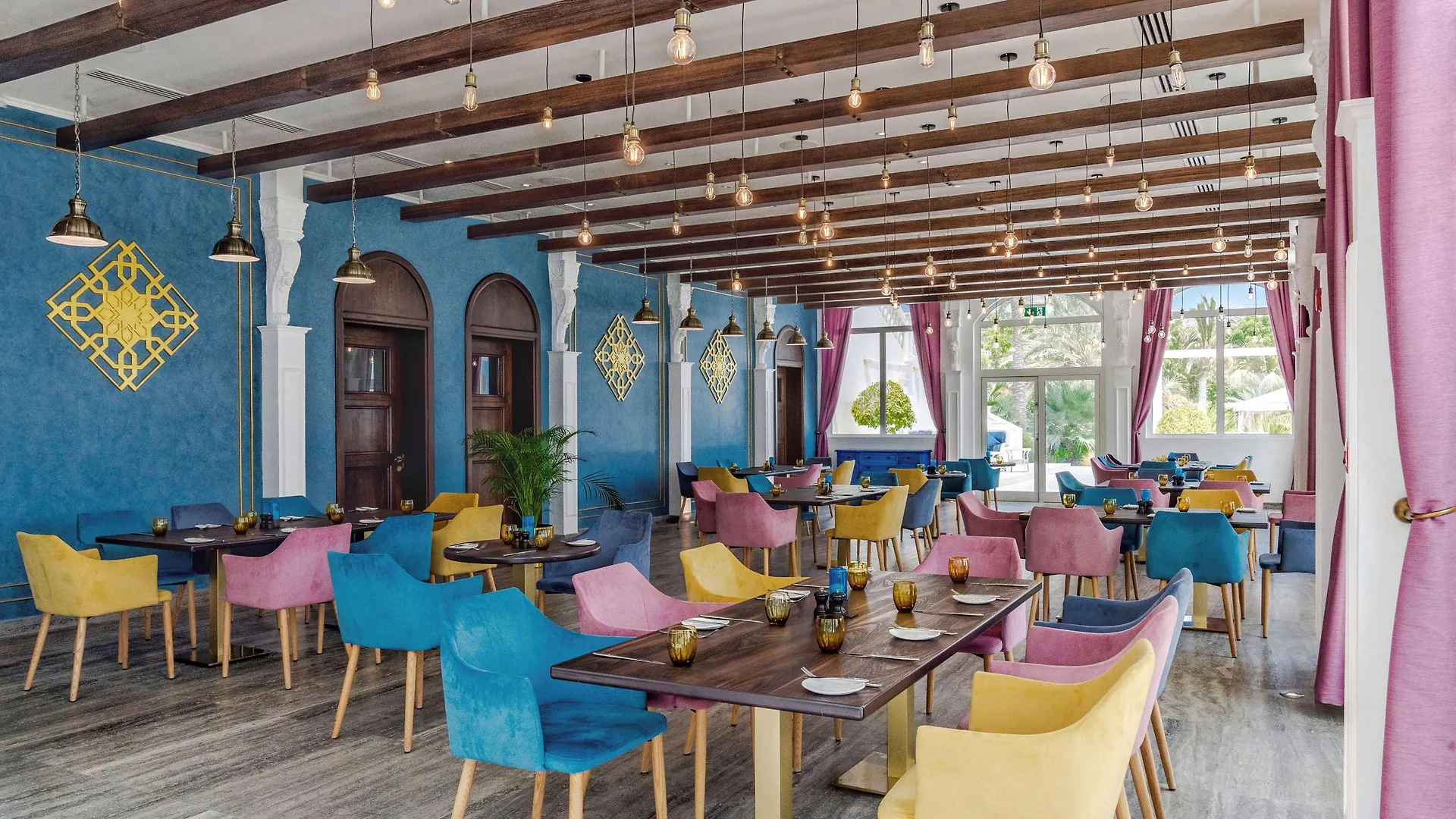 דובאי Kempinski Hotel & Residences Palm Jumeirah 5*,